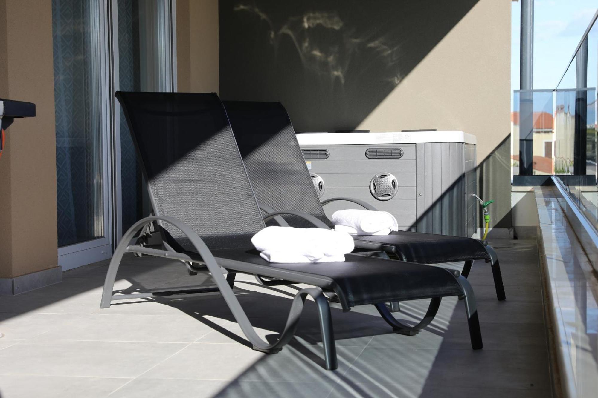 Apartment Relex With Pool & Jacuzzi 프리블라카 외부 사진
